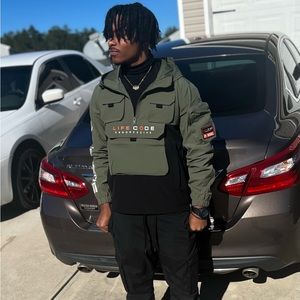 Meet your Posher, Jonathan